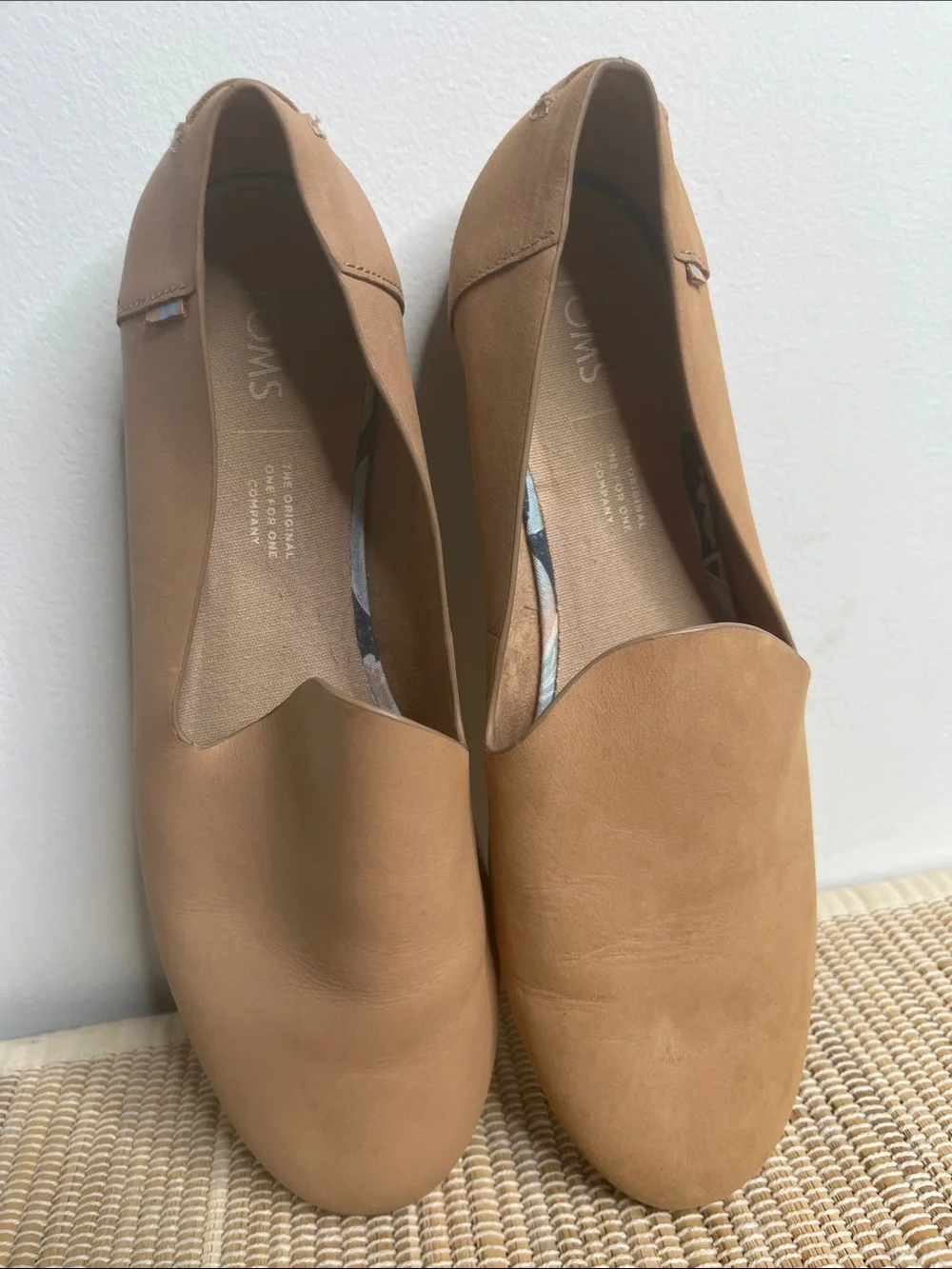Toms Darcy Tan Nubuck Leather Slip-On Flats Size 8